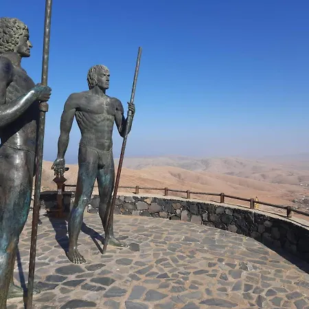 شقة Castillo Apartment- Puerta Del Sol 245 *