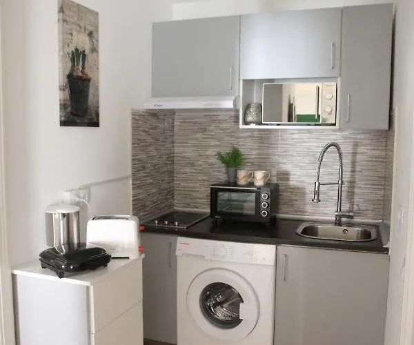 Castillo Apartment- Puerta Del Sol 245